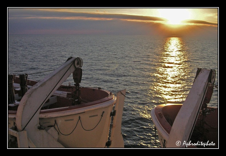 007 Coucher de soleil sur la Mediterranee